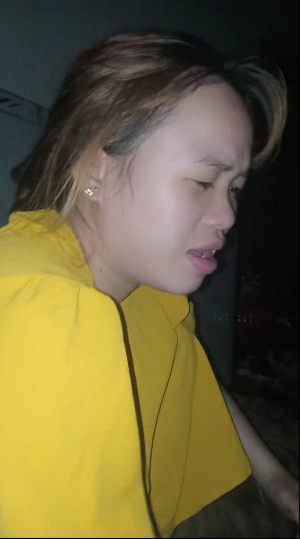 Cô giáo dâm gạ nam sinh đi khách sạn