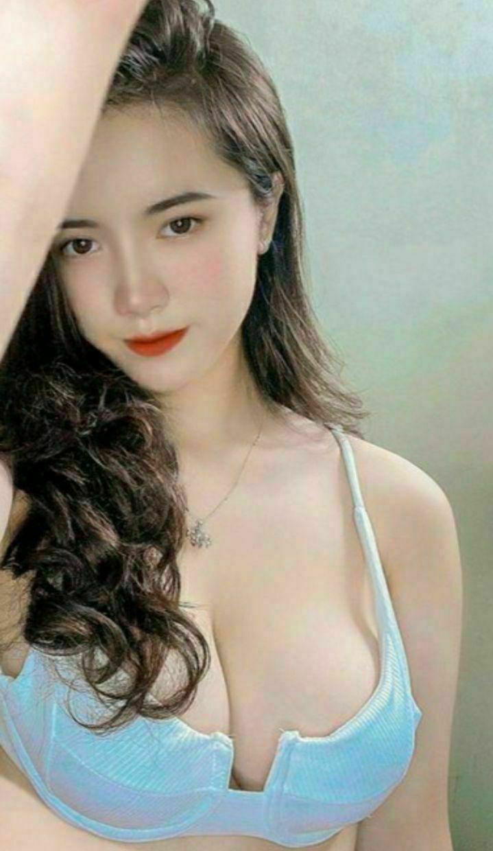 Thương em ghệ xinh đẹp thủ dâm rùng cả mình